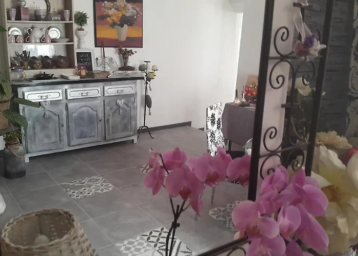 Logis L'estelvin D'hotes Bed & Breakfast 3*