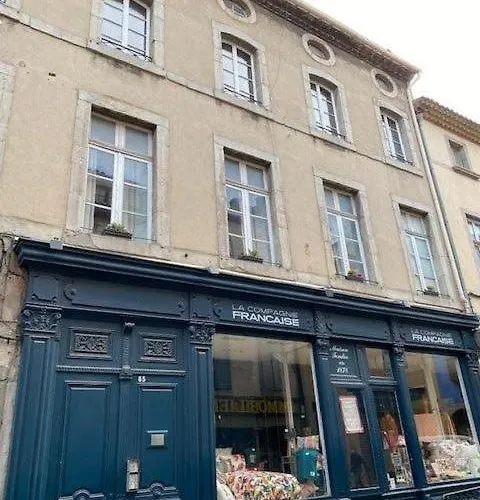 Logis L'estelvin D'hotes Bed & Breakfast 3*