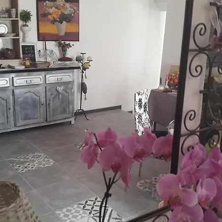 Logis L'estelvin D'hotes Nocleg ze śniadaniem *